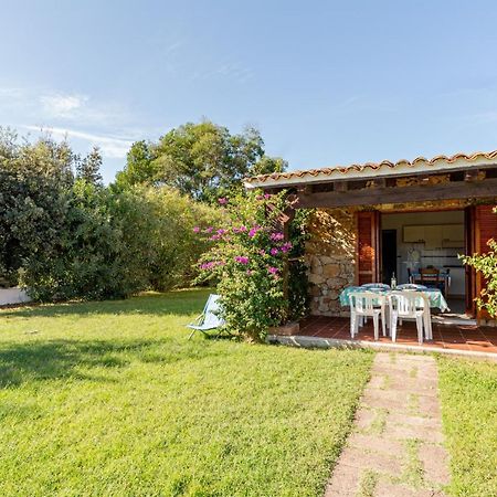 Appartamento Trilocale Le Canne 6 Posti Letto Con Giardino San Teodoro  Bagian luar foto