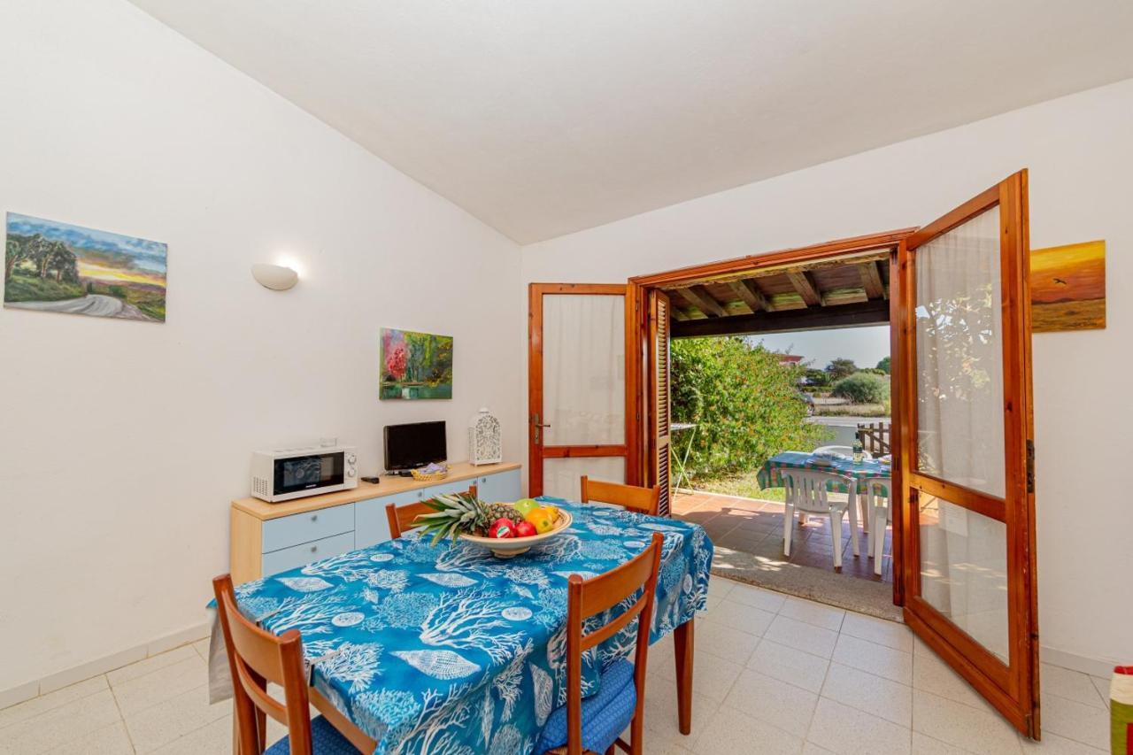 Appartamento Trilocale Le Canne 6 Posti Letto Con Giardino San Teodoro  Bagian luar foto