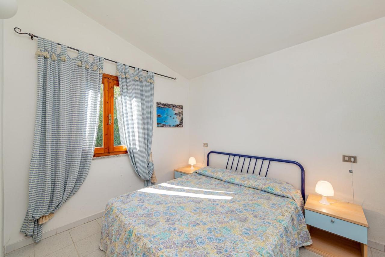 Appartamento Trilocale Le Canne 6 Posti Letto Con Giardino San Teodoro  Bagian luar foto